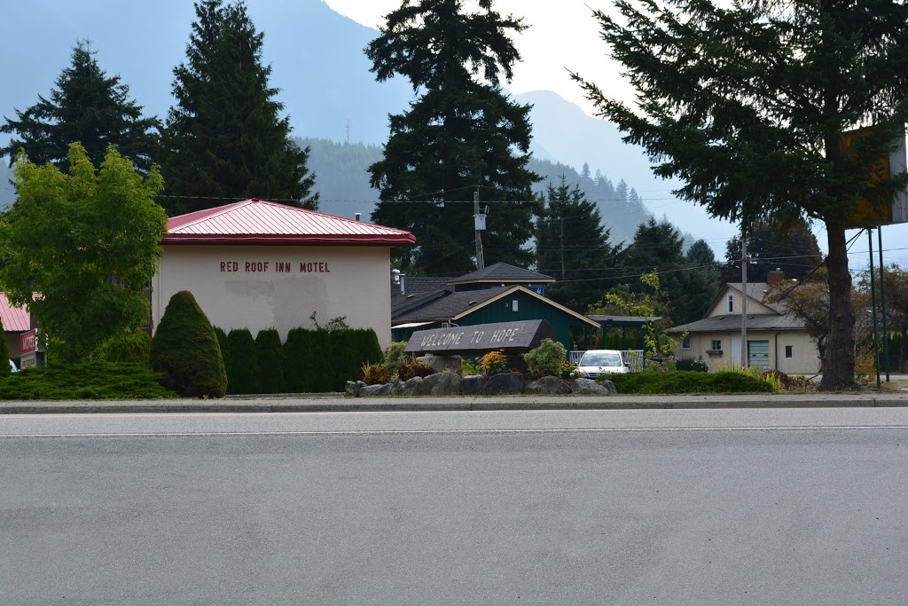 Red Roof Inn Motel | 477 Fraser Ave, Hope, BC V0X 1L0, Canada | Phone: (604) 869-2446