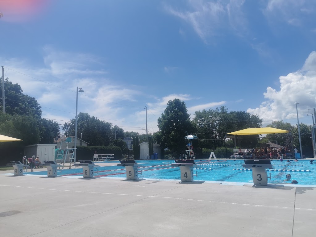 Pincourt Municipal Swimming Pool | 364 Bd Olympique, Pincourt, QC J7V 4B7, Canada | Phone: (514) 453-8981 ext. 253