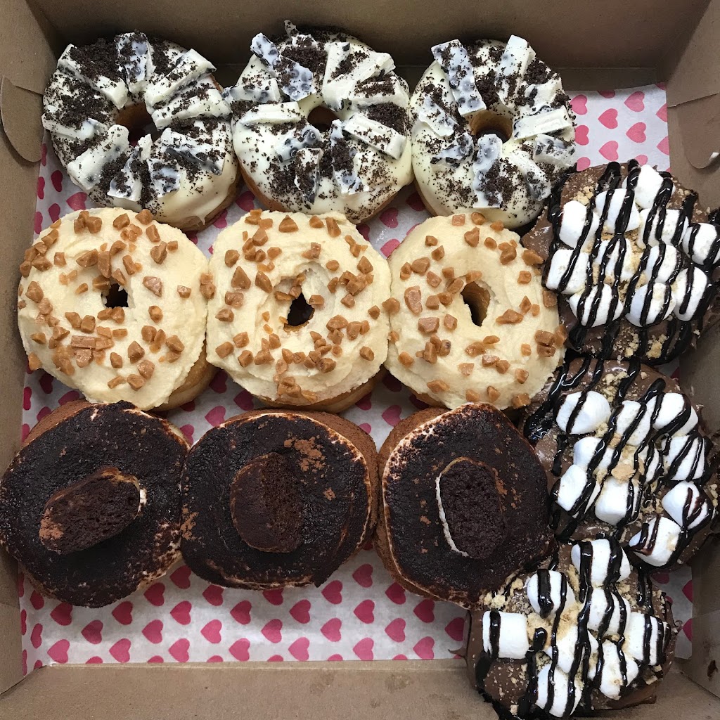 Sunset Donuts (Home Bakery) | Sunset Ridge, Vaughan, ON L4H 1Z6, Canada | Phone: (647) 390-2745