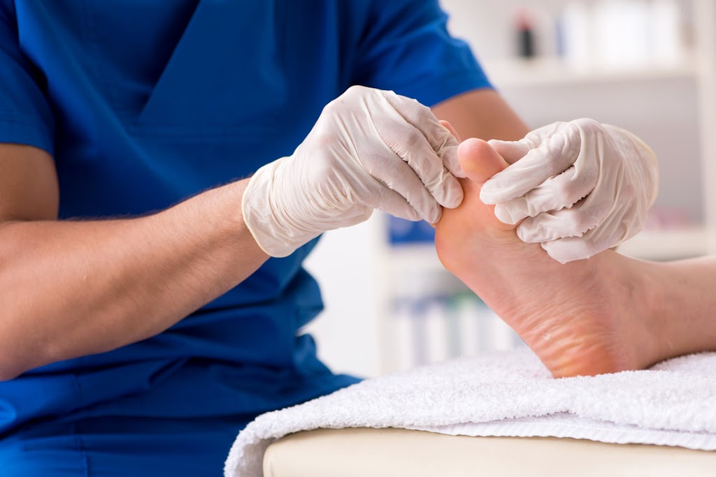 The Foot Fixers | 305 Helena St, Dunnville, ON N1A 2S9, Canada | Phone: (289) 438-8474