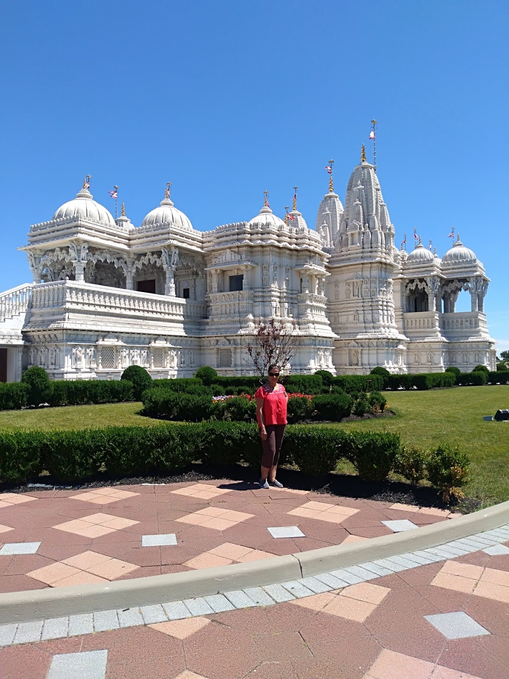 BAPS Shri Swaminarayan Mandir | 61 Claireville Dr, Etobicoke, ON M9W 5Z7, Canada | Phone: (416) 798-2277