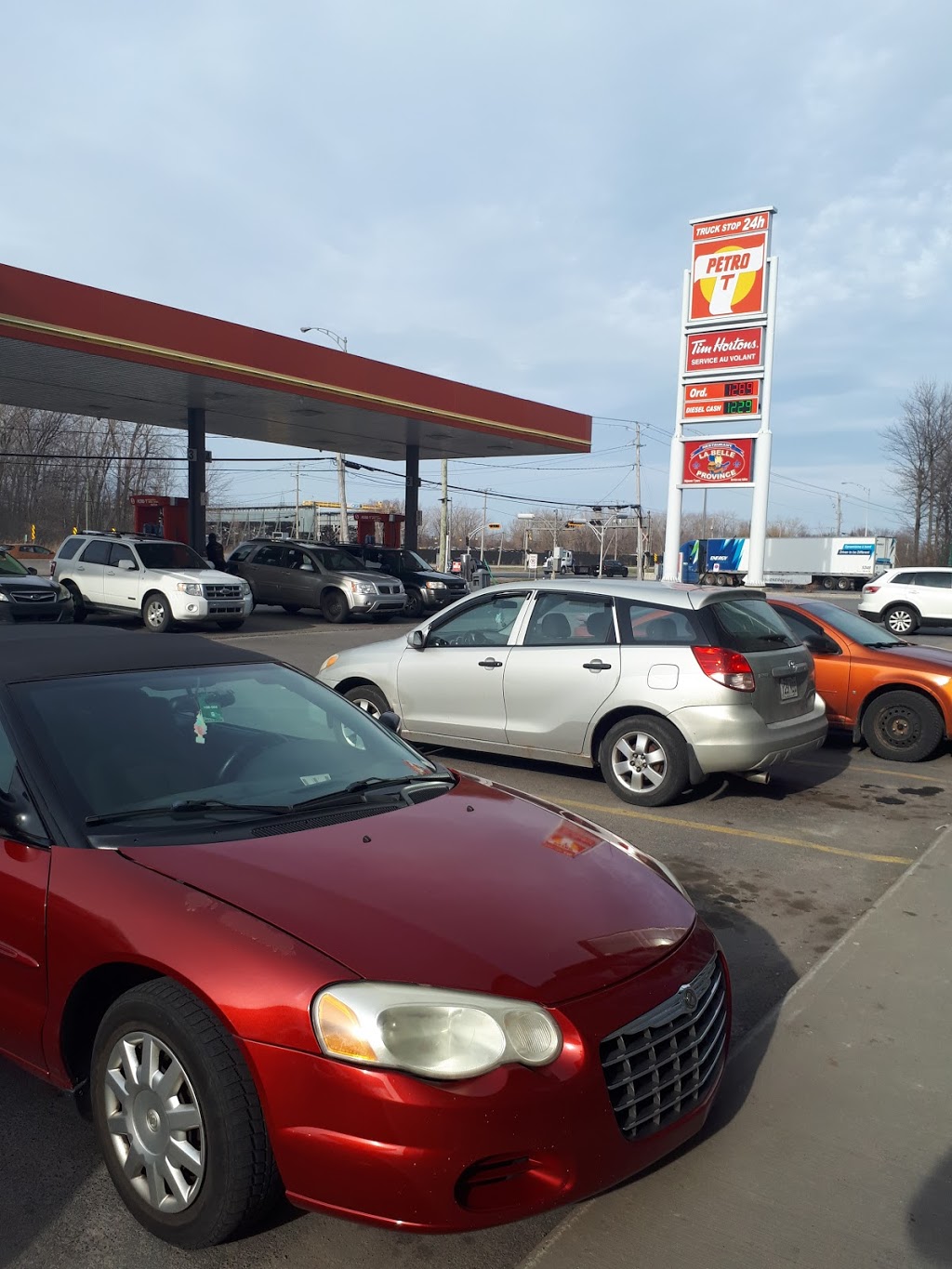 Petro-T | QC-132, Kahnawake, QC J0L 1B0, Canada | Phone: (450) 635-7638