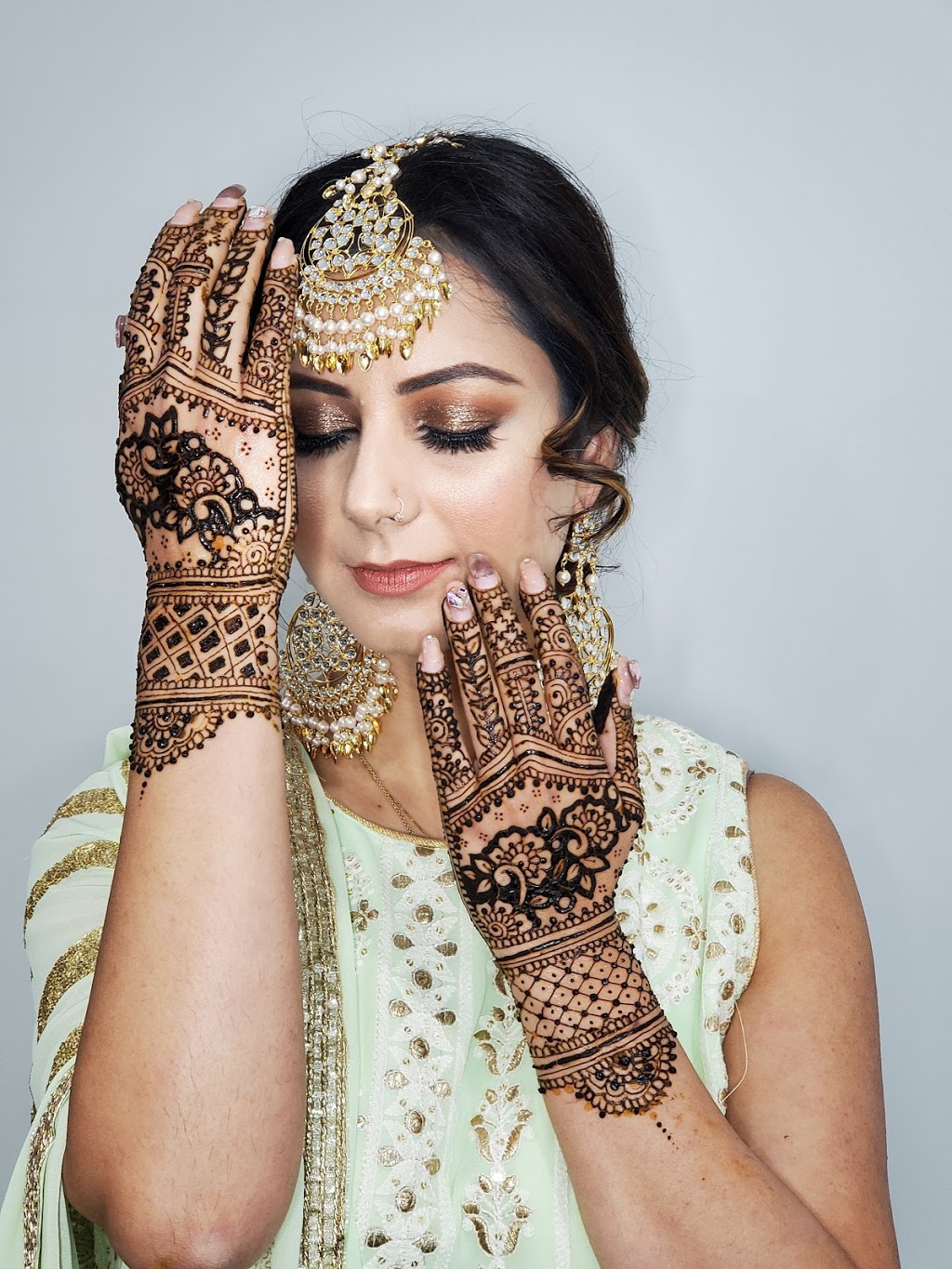 Bridal Makeup & Henna Artist | 6 YELLOW BRIAR LANE, Caledon, ON L7C 2C7, Canada | Phone: (647) 917-8294