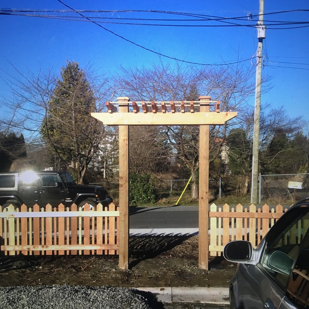 Mainland fence and gate | 3125 216 St, Langley Twp, BC V2Z 2E6, Canada | Phone: (778) 240-3181