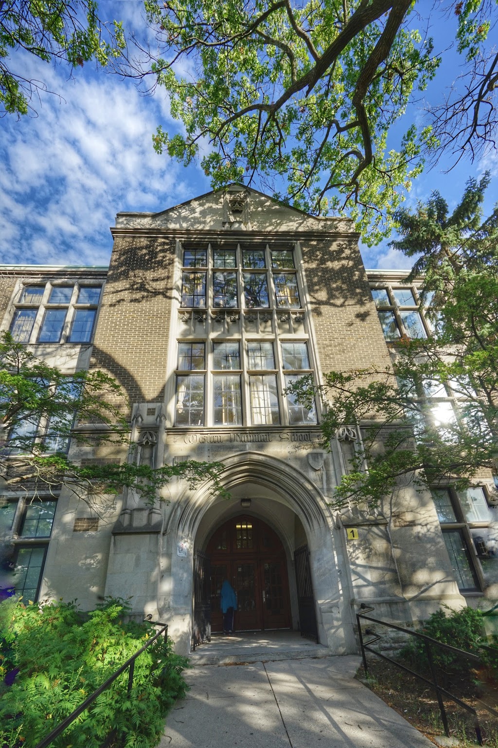 Western Technical-Commercial School | 125 Evelyn Crescent, Toronto, ON M6P 3E3, Canada | Phone: (416) 393-0500