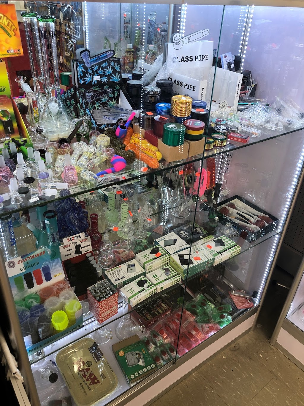 Victoria Variety & Vape Shop | 483 Speedvale Ave E, Guelph, ON N1E 6J2, Canada | Phone: (519) 767-5440