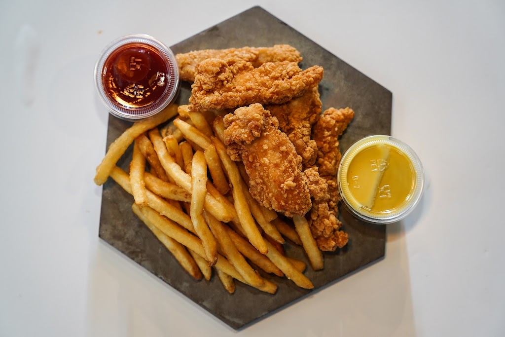 Bird N Hand | 3140 King George Blvd, Surrey, BC V4P 1A5, Canada | Phone: (604) 385-1191