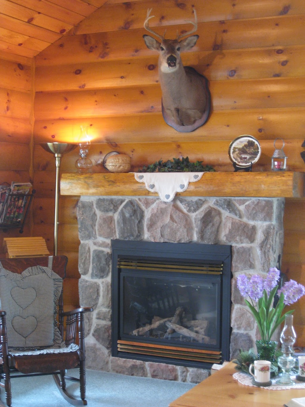 Walnut Hill Cabin | 3247 Bricker School Line, Wallenstein, ON N0B 2S0, Canada | Phone: (519) 664-1124