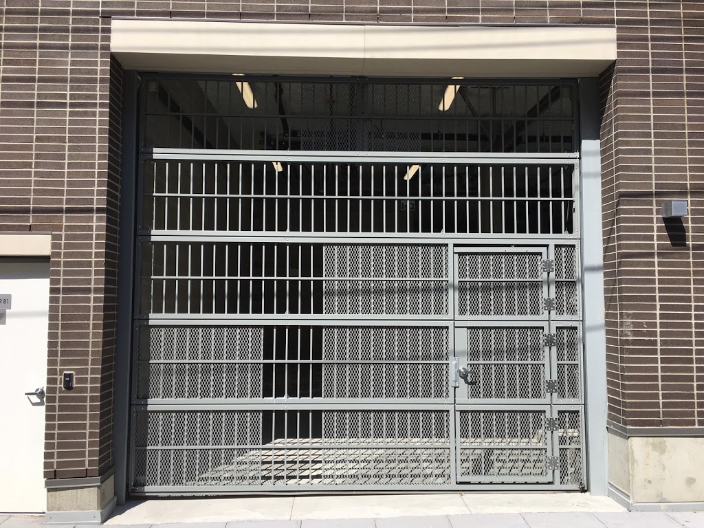 The Garage Door Depot of Greater Vancouver | 19055 Airport Way unit 120, Pitt Meadows, BC V3Y 0G4, Canada | Phone: (604) 526-1086