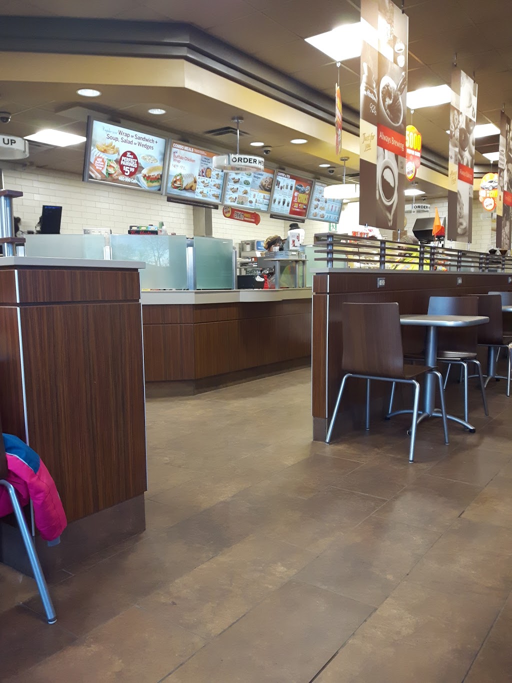 Tim Hortons | 590 River St, Thunder Bay, ON P7A 3S4, Canada | Phone: (807) 768-5959