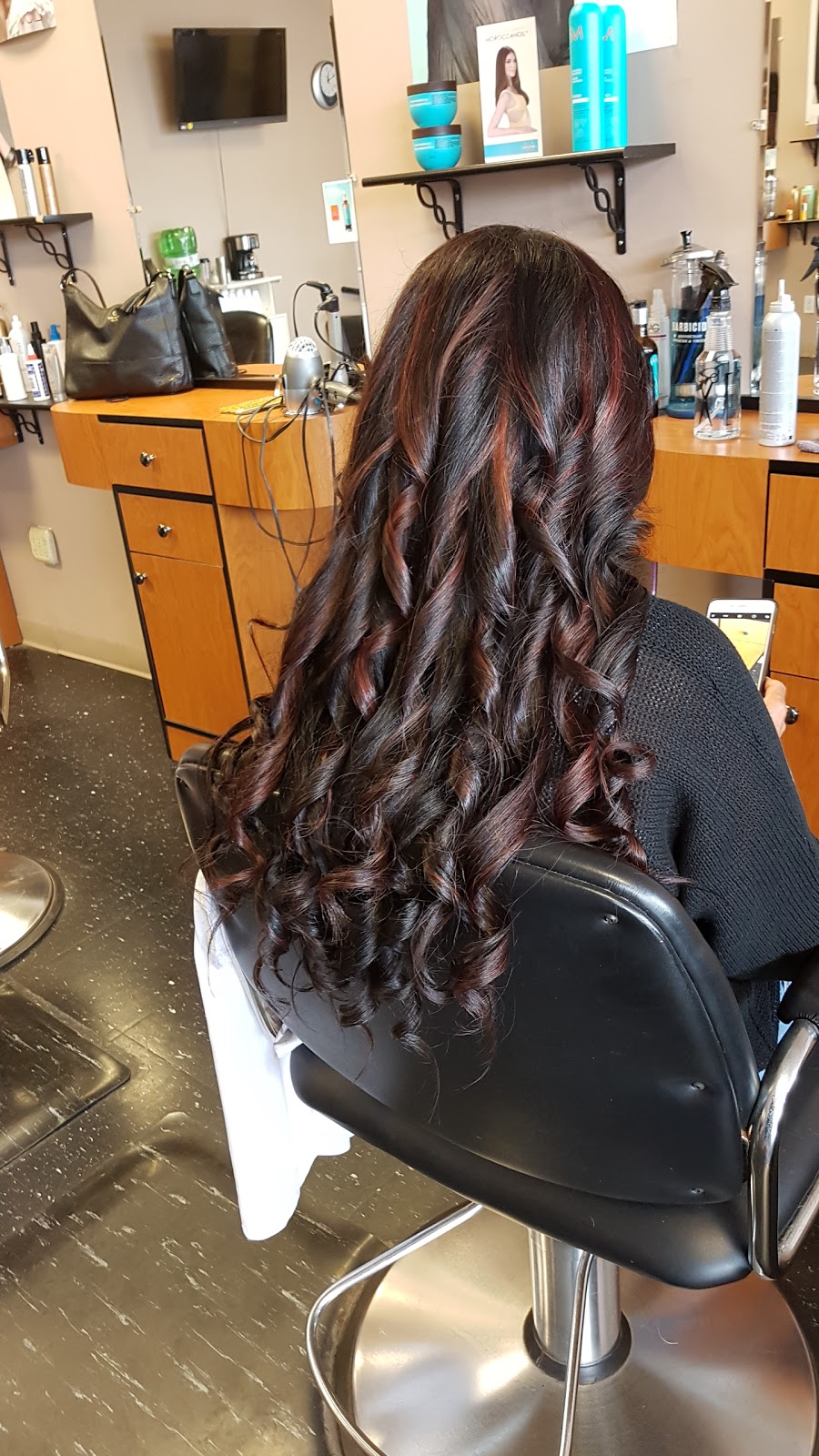 Nu Way Hair Salon | 5400 Tecumseh Rd E, Windsor, ON N8T 1C7, Canada | Phone: (519) 944-0222