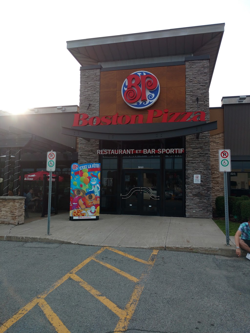 Boston Pizza | 5840 Boulevard Robert-Bourassa, Laval, QC H7E 0A5, Canada | Phone: (450) 664-4660