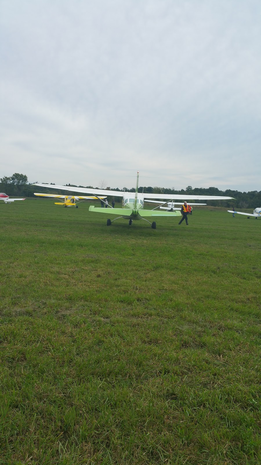 Wakefield Airstrip | Clarington, ON L0B, Canada