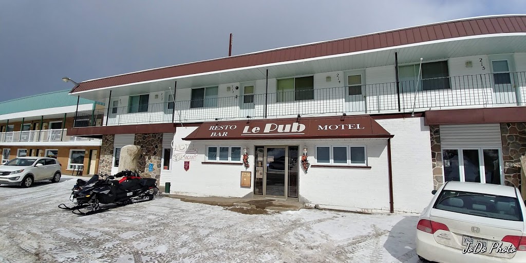 Le Pub Resto-bar Motel | 1256 Rue LAnnonciation N, Rivière-Rouge, QC J0T, Canada | Phone: (819) 275-2020