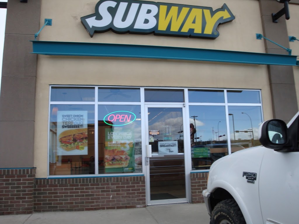 Subway | 420 Big Rock Ln, Okotoks, AB T1S 1A9, Canada | Phone: (403) 938-4994