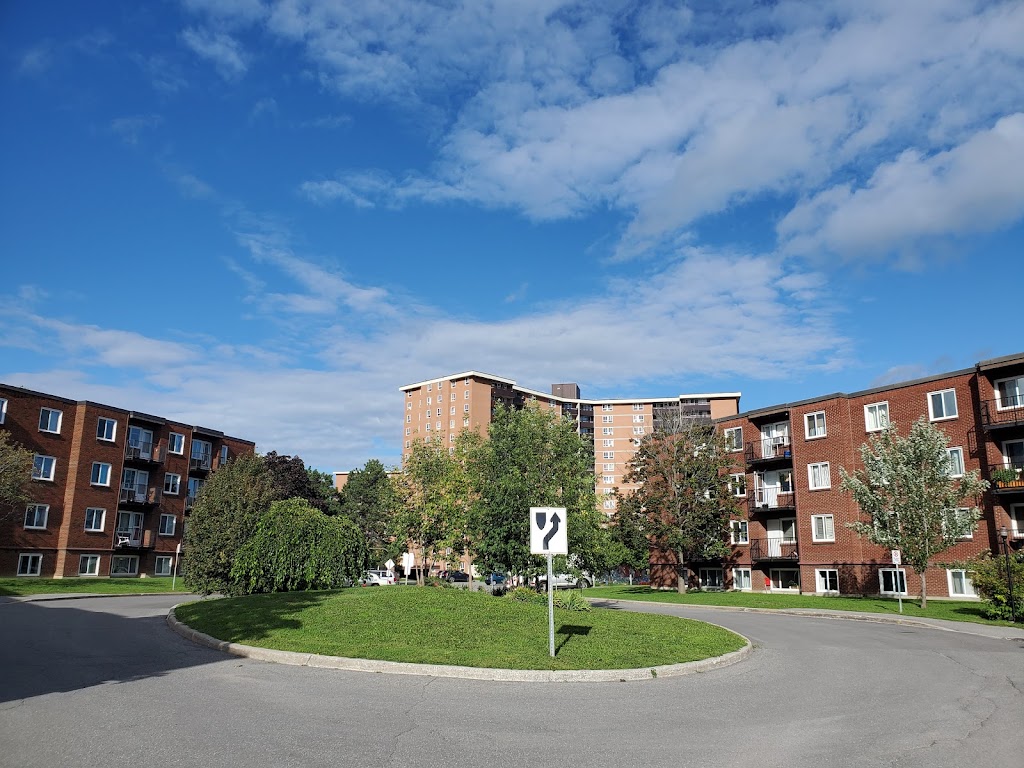 Carleton Condominium Corporation No 11 | 2041 Arrowsmith Dr, Gloucester, ON K1J 7V7, Canada | Phone: (613) 746-0055