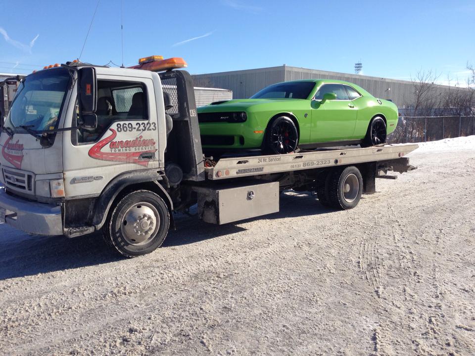 Canadian Towing Ottawa | 1600 Michael St, Ottawa, ON K1B 3T7, Canada | Phone: (613) 519-0312