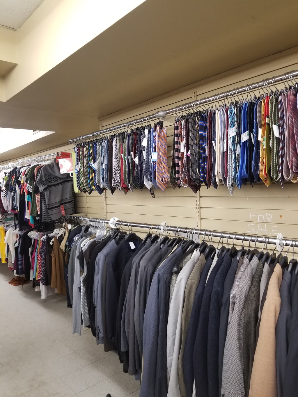 Value Village | 924 Queen St E, Toronto, ON M4M 1J5, Canada | Phone: (416) 778-4818