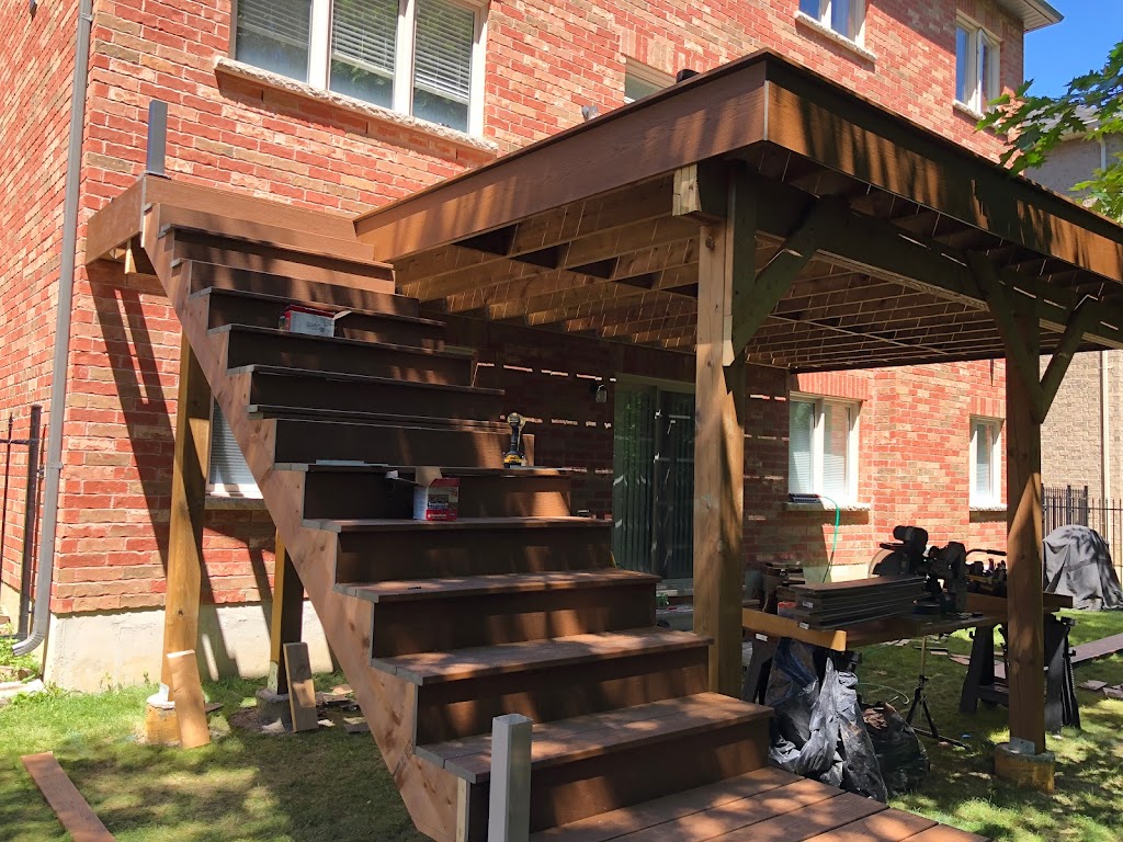 Deck Builder Aurora | 448 Hollandview Trail #12, Aurora, ON L4G 0G3, Canada | Phone: (647) 428-8438