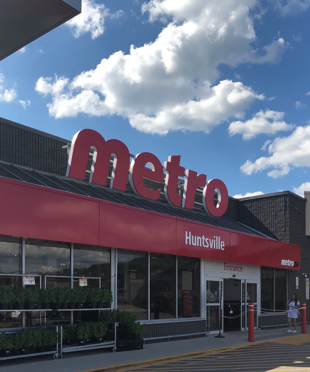 Metro | 70 King William St, Huntsville, ON P1H 2A4, Canada | Phone: (705) 789-9619