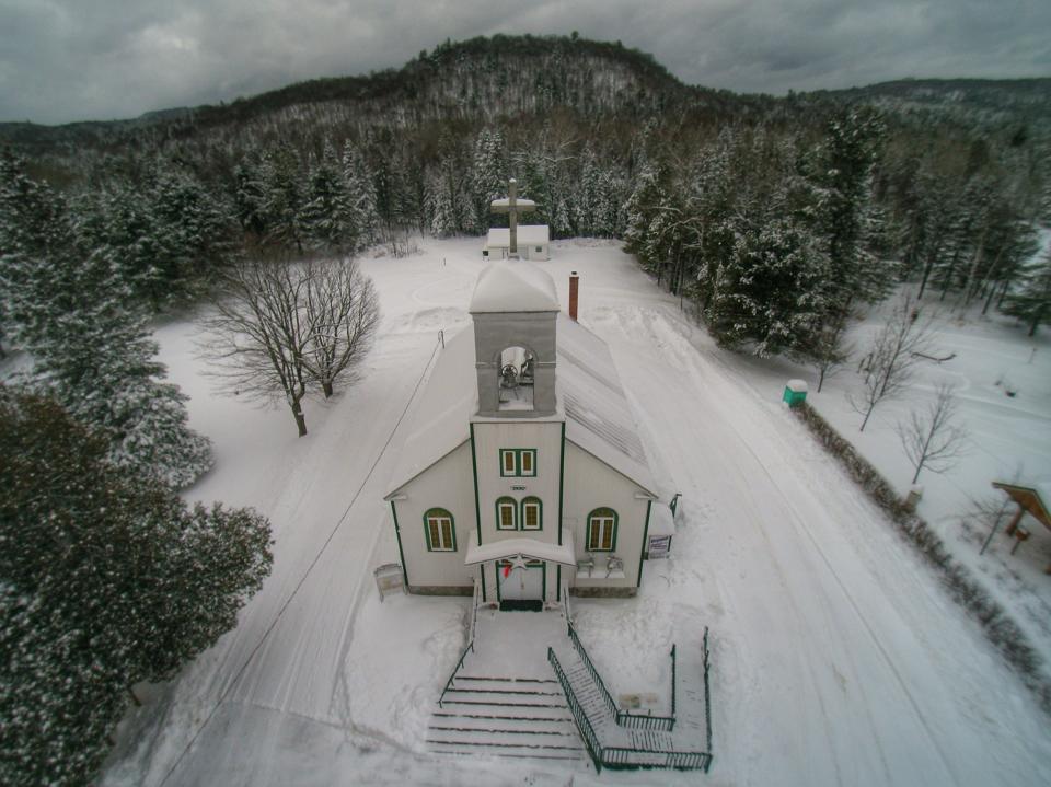 Paroisse Notre-Dame du Mont-Carmel | 1900 Rue Principale, Duhamel, QC J0V 1G0, Canada | Phone: (819) 428-7538