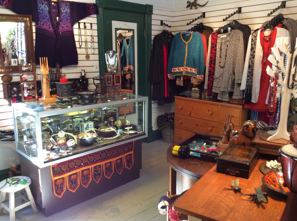 Connie Wright Original Knits | 435 Bowen Island Trunk Rd, Bowen Island, BC V0N 1G0, Canada | Phone: (604) 290-5313