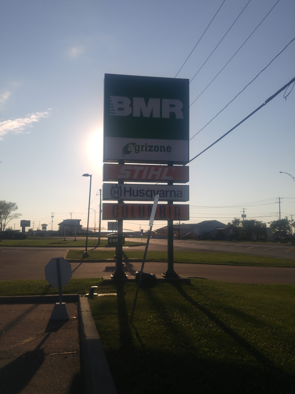 BMR Nutrinor (St-Bruno) | 1000 Rue Melançon, Saint-Bruno, QC G0W 2L0, Canada | Phone: (418) 343-3812