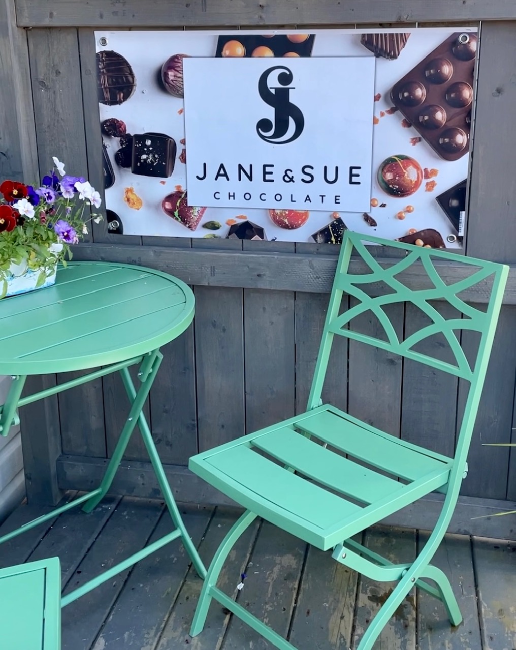 Jane & Sue Chocolate | 4880 St Marys Rd, Stanley Bridge, PE C0A 1N0, Canada | Phone: (902) 439-5561