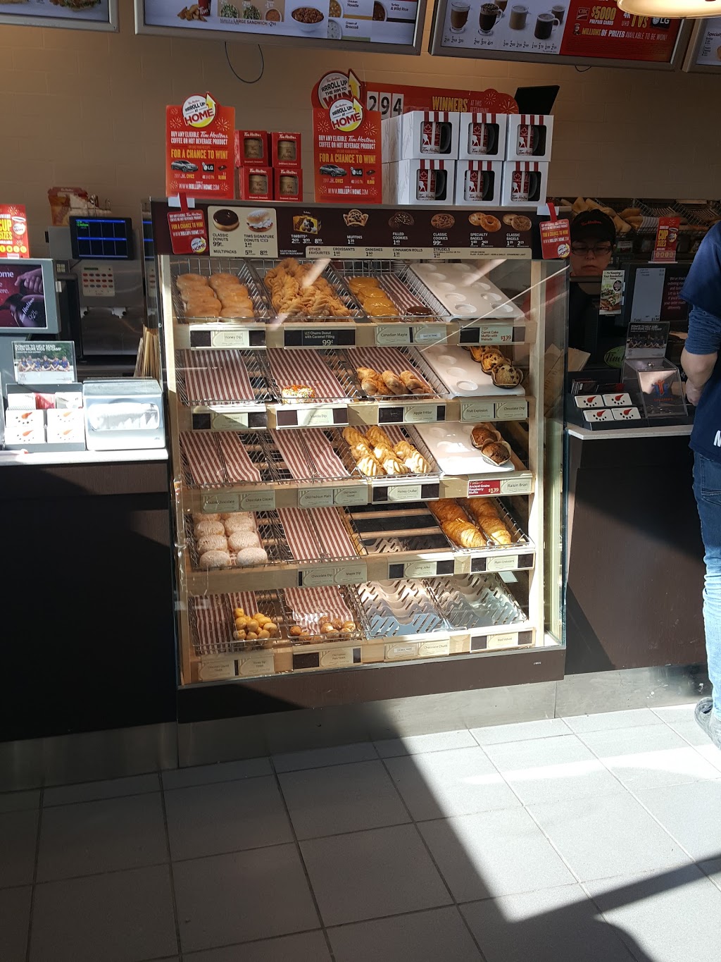 Tim Hortons | 6036 Glover Rd Unit 6015, Langley City, BC V2Y 2P3, Canada | Phone: (604) 533-6625