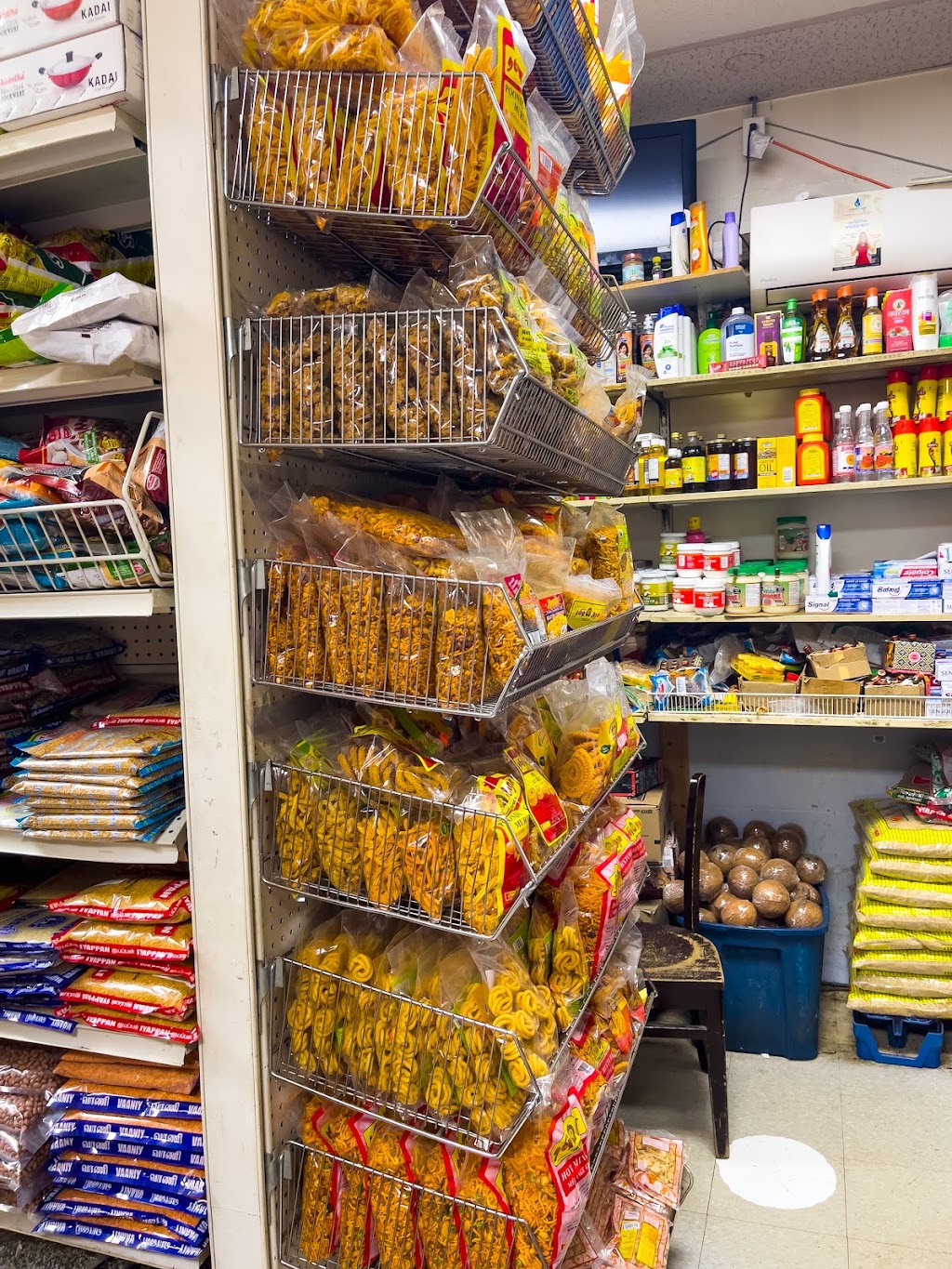 Iyappan Groceries | 2877 Jane St, North York, ON M3N 2J5, Canada | Phone: (416) 636-0884