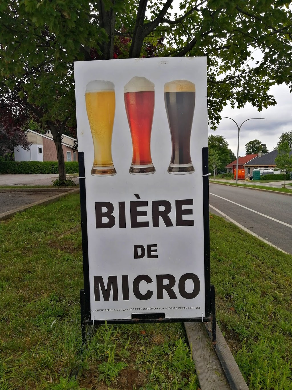 Bières Micro. Cherbourg Inc. | 3550 Rue de Cherbourg, Trois-Rivières, QC G8Y 6L3, Canada | Phone: (819) 375-3003