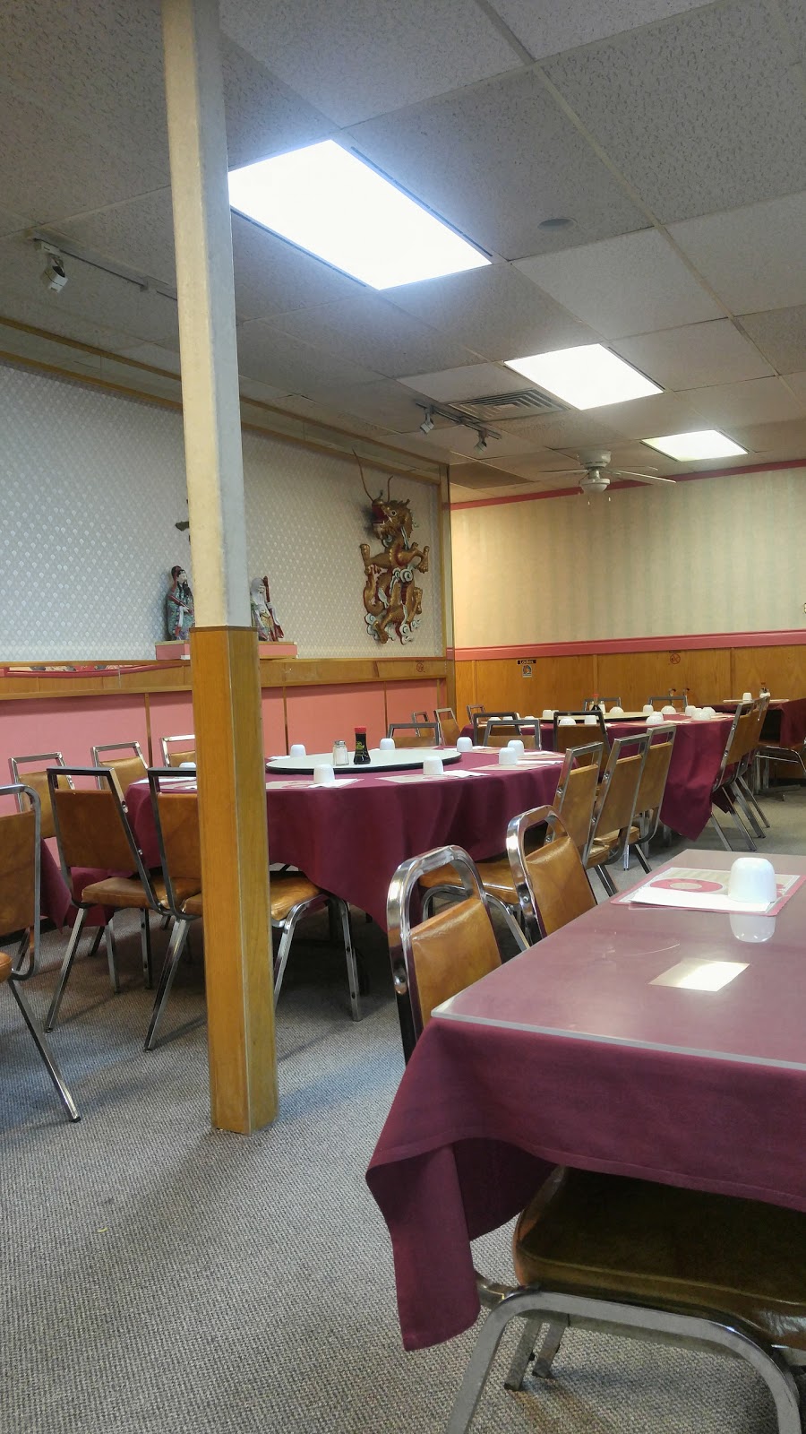 Tsui King Lau Restaurant | 208 Avenue H N, Saskatoon, SK S7L 2B7, Canada | Phone: (306) 665-8866