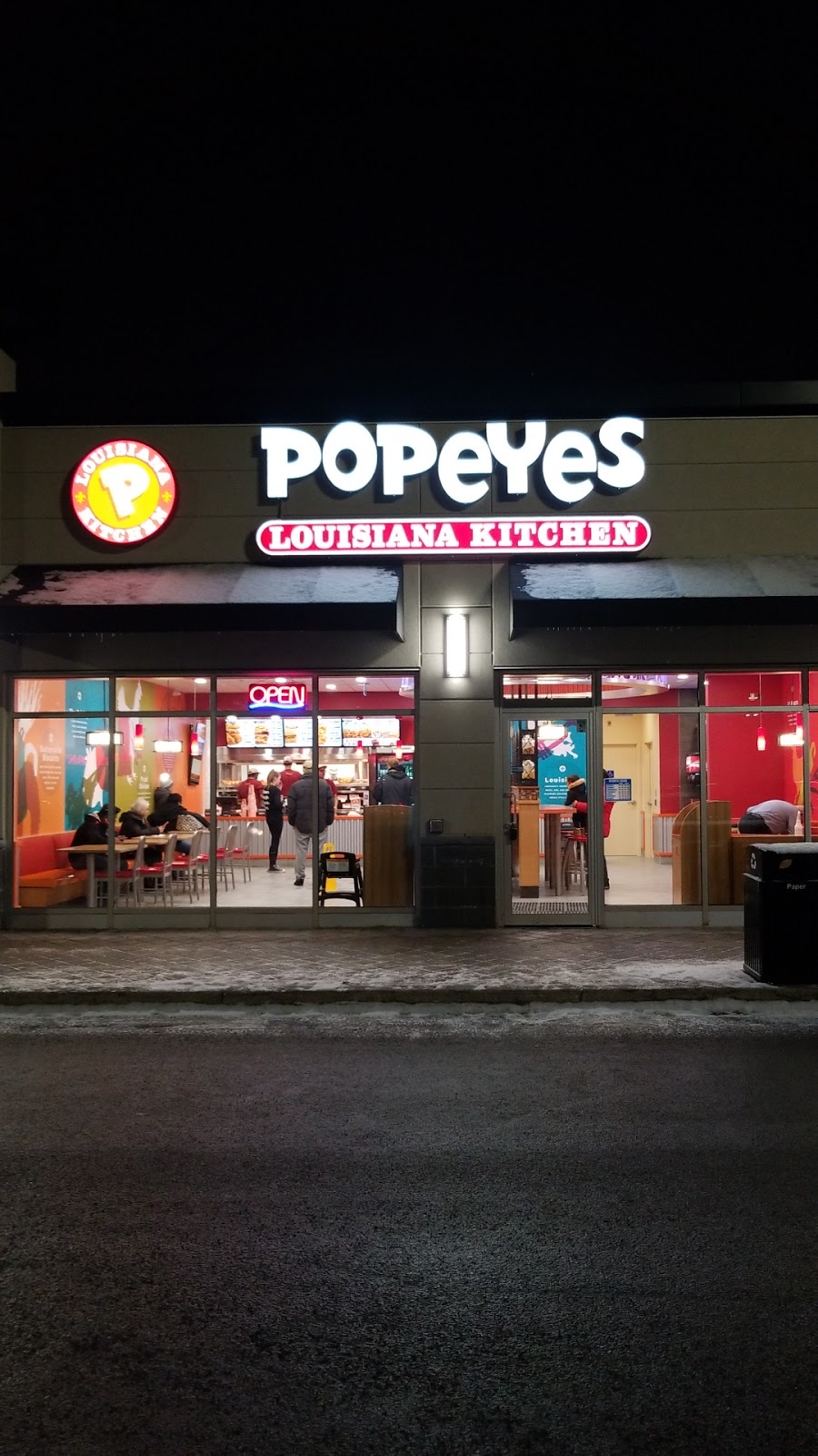 Popeyes Louisiana Kitchen | 457 Hazeldean Rd, Kanata, ON K2L 3P3, Canada | Phone: (343) 545-0701