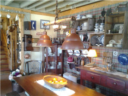 Brocantique | 750 Rue Principale E, Sainte-Agathe-des-Monts, QC J8C 1L3, Canada | Phone: (819) 323-2363