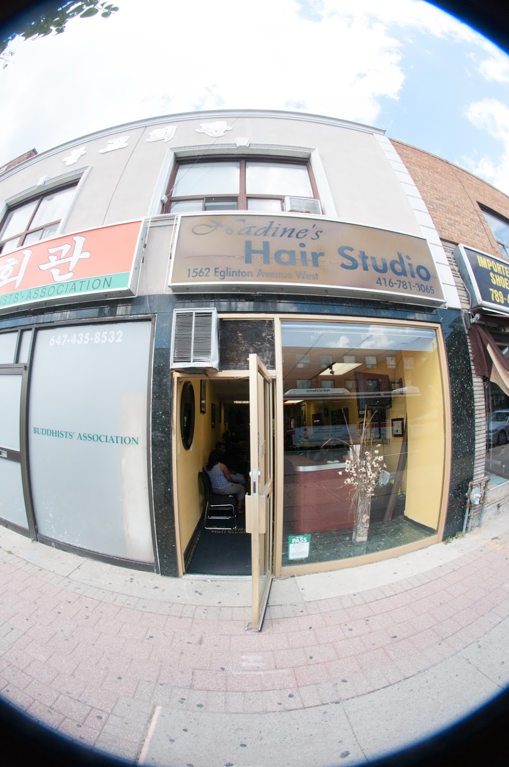 Nadines Hair Studio | 1562 Eglinton Ave W, York, ON M6E 2G8, Canada | Phone: (416) 781-3065