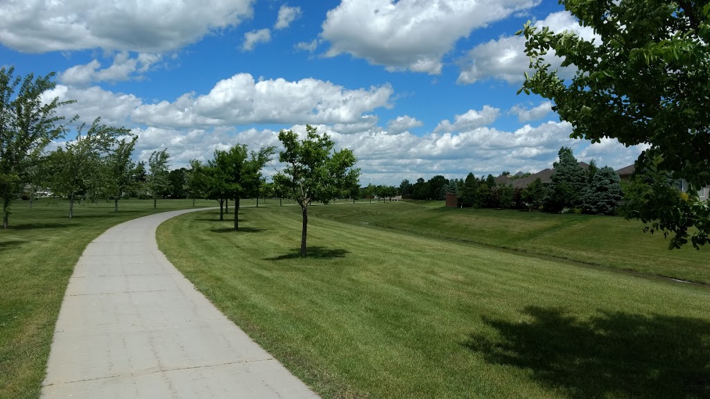 Les Magnusson Park | 115 Albert St, Steinbach, MB R5G 2B4, Canada