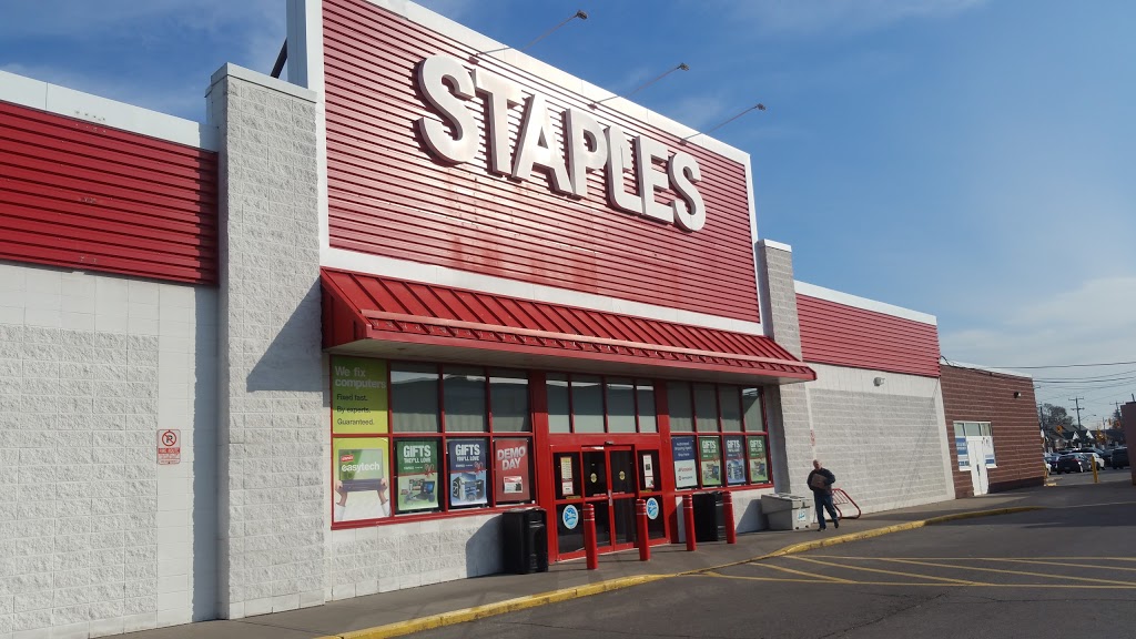 Staples | 95 Ellesmere Rd, Scarborough, ON M1R 4B7, Canada | Phone: (416) 444-5237