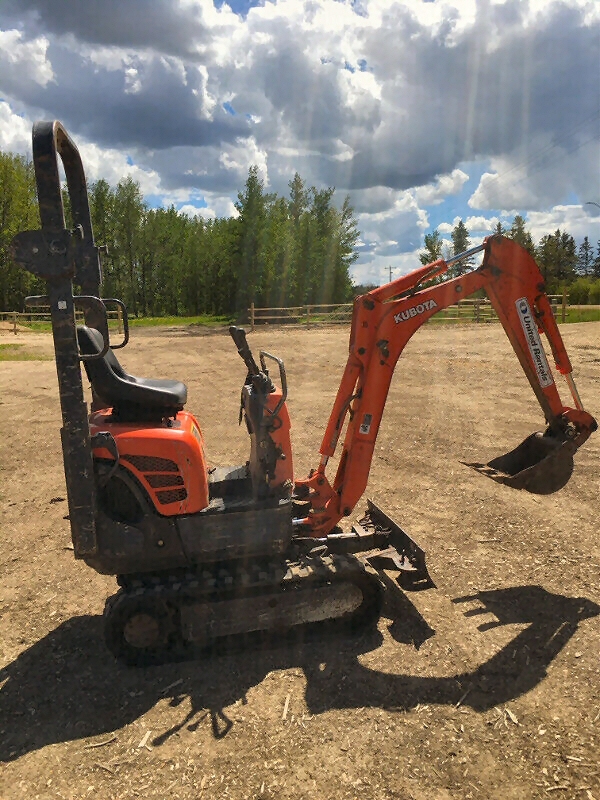 Oak Bluff Skid Steer & Trailer Rentals | 66 Macdonald Rd, Oak Bluff, MB R0G 1N0, Canada | Phone: (204) 981-8466