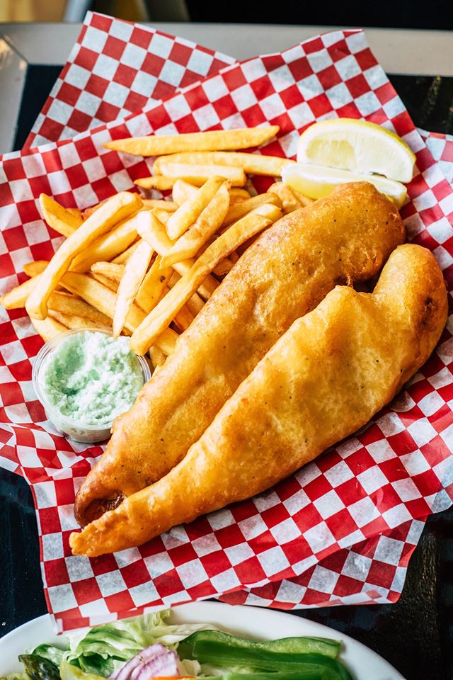 Thorold Fish and Chips | 46 Front St N, Thorold, ON L2V 1X5, Canada | Phone: (905) 680-2318