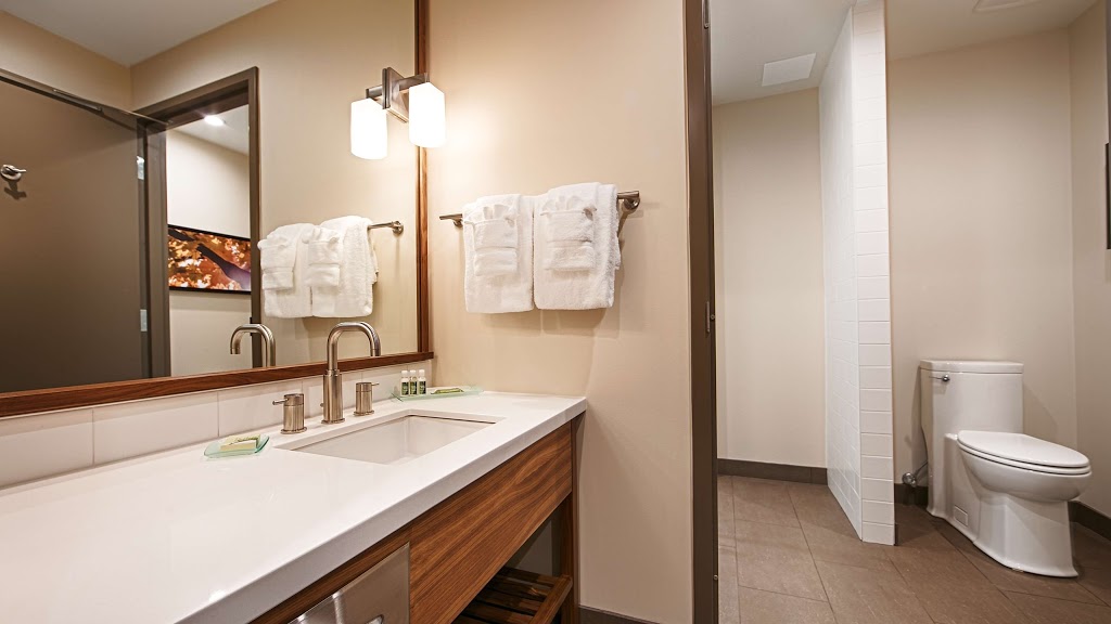 Mountain View Inn & Suites | 706 Main Ave E, Sundre, AB T0M 1X0, Canada | Phone: (403) 638-0002