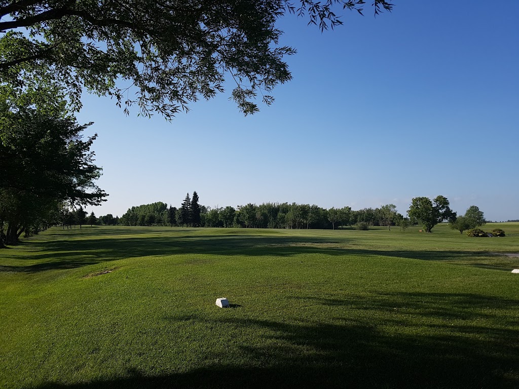 Pilot Mound Town & Country Golf Club | Louise, MB R0G 1P0, Canada | Phone: (204) 825-2766