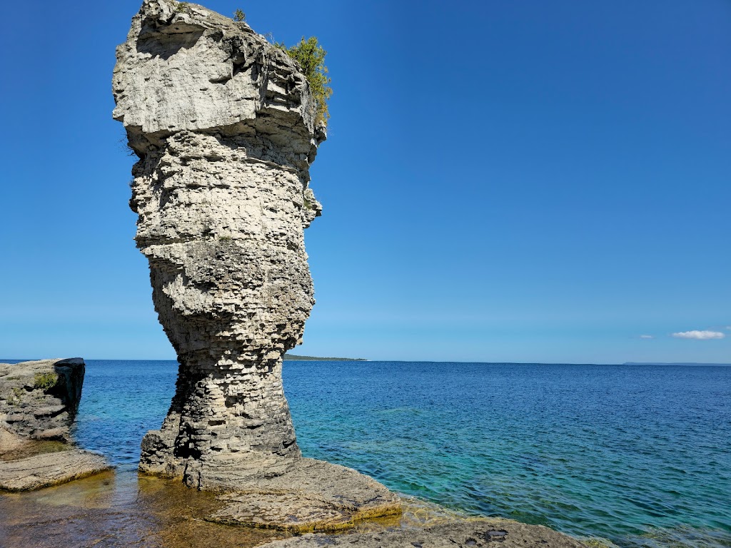 Flowerpot Island | Flowerpot Island, Tobermory, ON N0H 2R0, Canada | Phone: (855) 596-2999