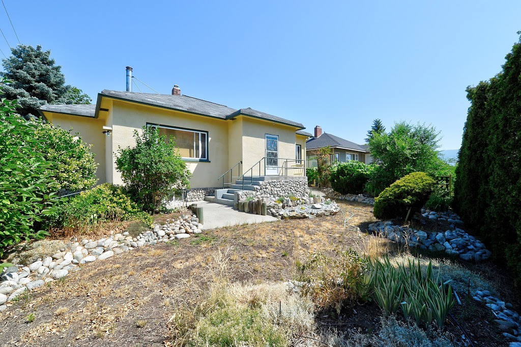 Parker Real Estate | 13242 Victoria Rd N, Summerland, BC V0H 1Z0, Canada | Phone: (250) 490-6302