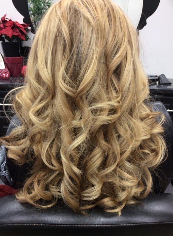 Shear Perfection By Lynne | 848 Sheppard Ave W, North York, ON M3H 2T5, Canada | Phone: (416) 551-5212