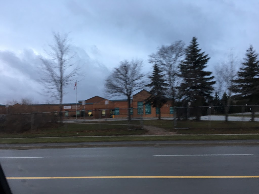 Esker Lake Public School | 10420 Heart Lake Rd, Brampton, ON L6Z 4S2, Canada | Phone: (905) 840-5442