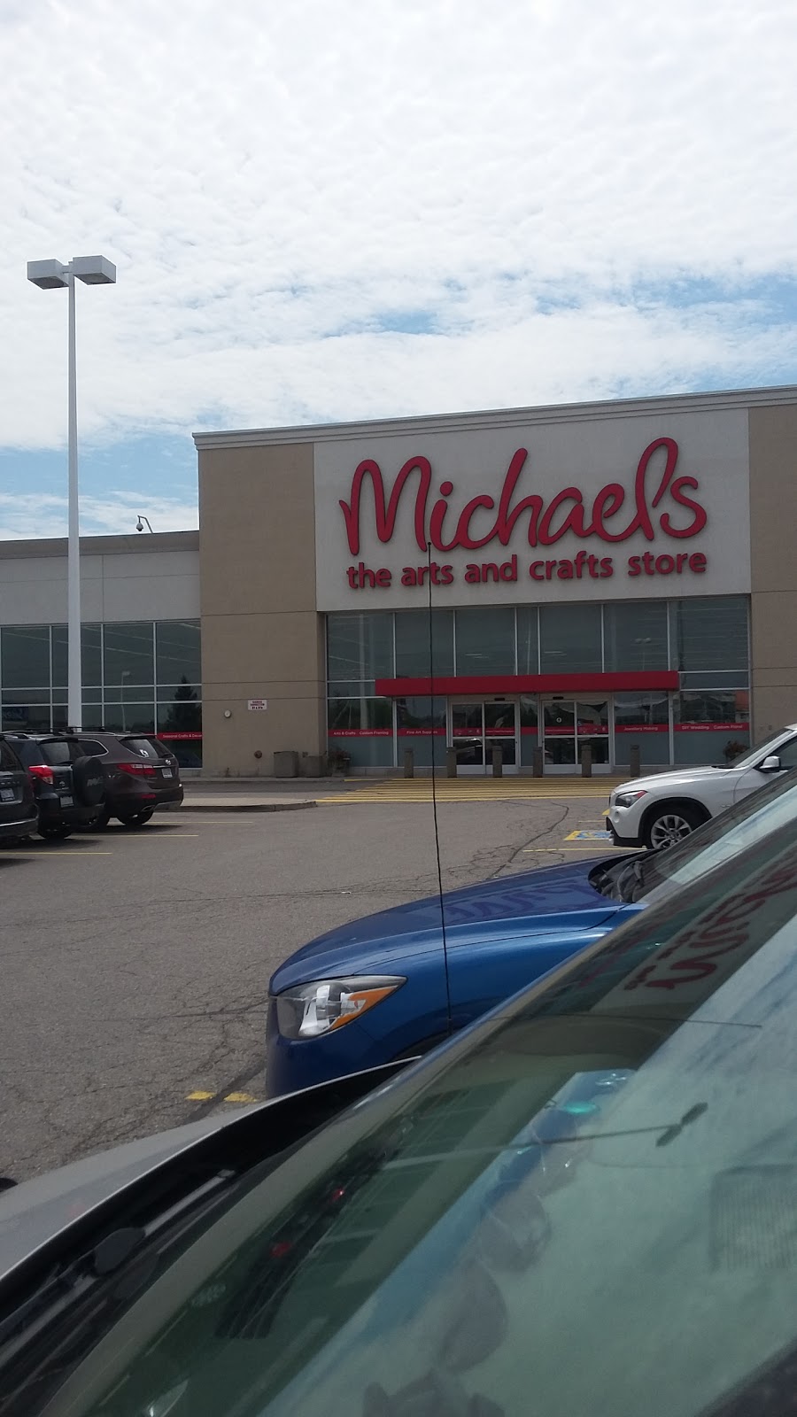 Michaels | 1751 Victoria St E, Whitby, ON L1N 9W4, Canada | Phone: (289) 316-0682