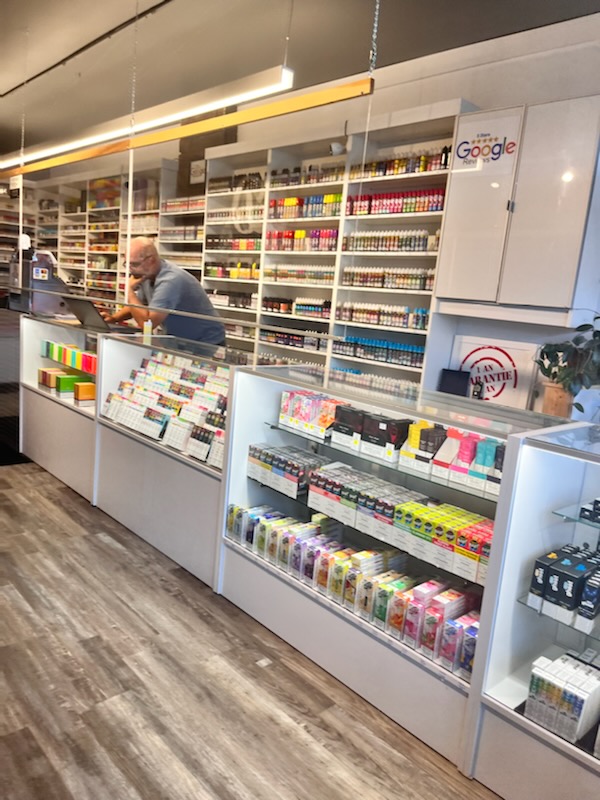 Vape Dépôt LaSalle | 1464 Blvd. Shevchenko, LaSalle, QC H8N 1P1, Canada | Phone: (514) 365-4889