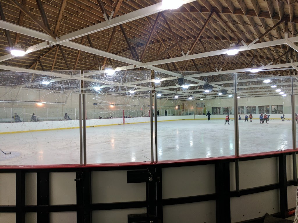 Gleichen Arena & Curling Club | 804 Adam St, Gleichen, AB T0J 1N0, Canada | Phone: (403) 734-3059