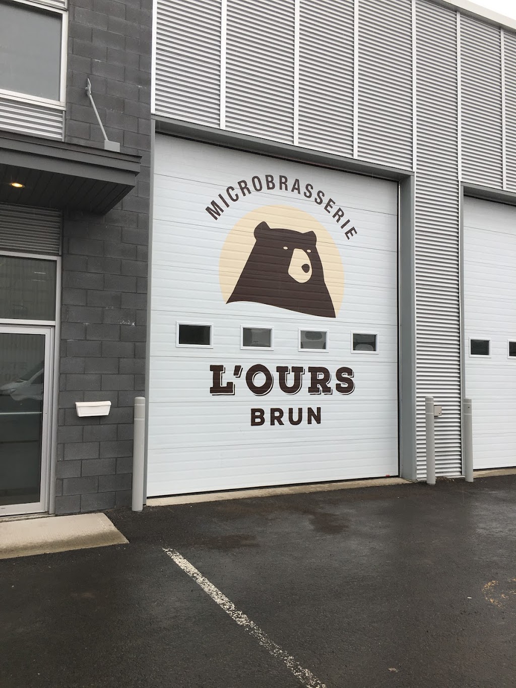 LOurs Brun - Microbrasserie | 328 Rue Félix Declos #102, Repentigny, QC J5Z 5A2, Canada | Phone: (450) 585-2299