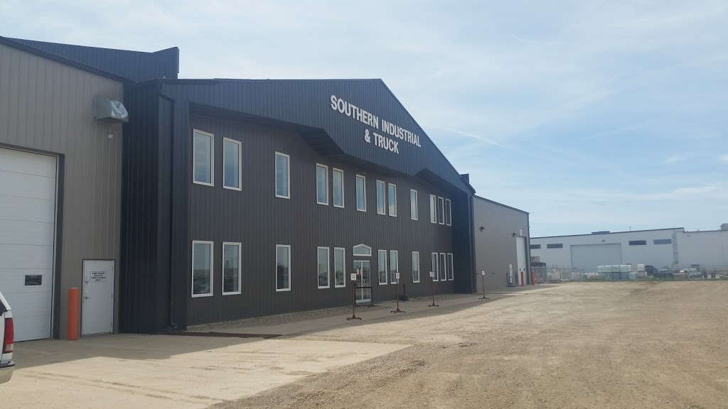 Southern Industrial & Truck Ltd | 300 South Side Hway 13 & 39, S Service Rd, Weyburn, SK S4H 2K7, Canada | Phone: (306) 842-2422